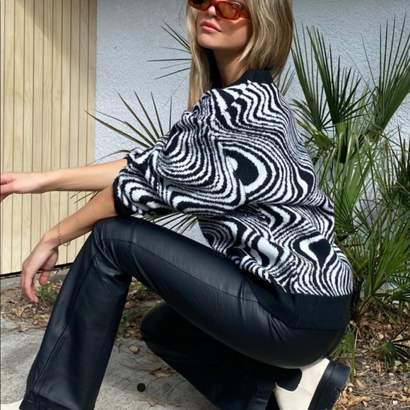 Glassons Oversized Swirl Knit Sweater 